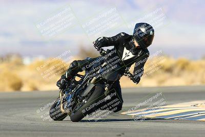 media/Jan-09-2022-SoCal Trackdays (Sun) [[2b1fec8404]]/Turn 16 (11am)/